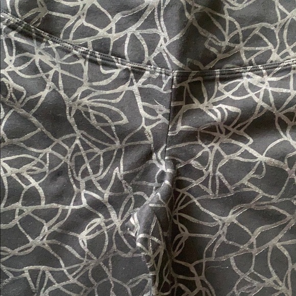 NWT yummie cotton control leggings. Size small. - Picture 3 of 5